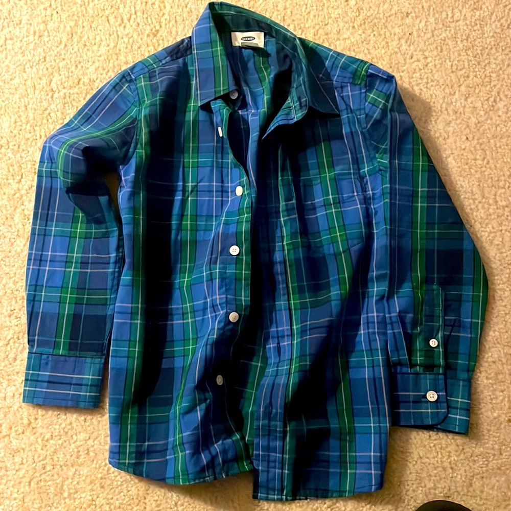 Boys Old Navy Button Down Shirt - size small